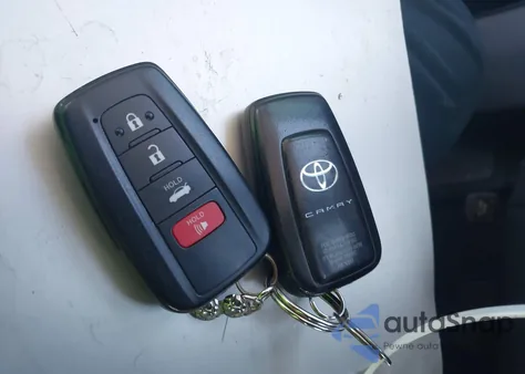 2018 Toyota Camry Le из США, поврежденный, VIN JTNB11HK6J3036398